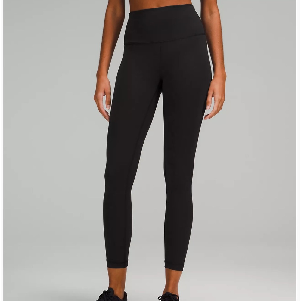 Black lulu lemon leggings